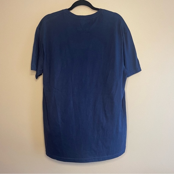 Celebrate Father’s Day in style with this navy blue “Best Dad Ever.” T-shirt LG - Picture 4 of 4